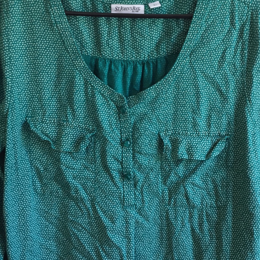 Green Flowy Top - Picture 3 of 5